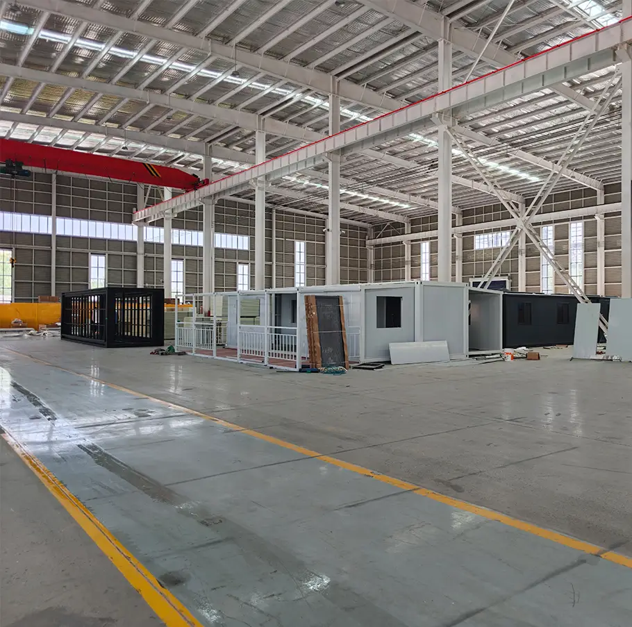 Container house and capsule house assembly workshop in prefab housing factory
